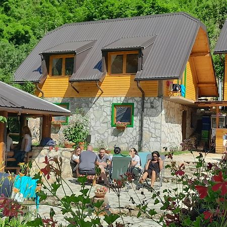 Rafting Camp Encijan Foca Exterior foto