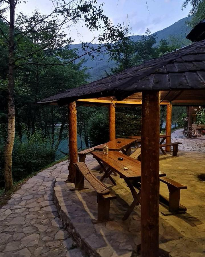 Rafting Camp Encijan Foca Exterior foto