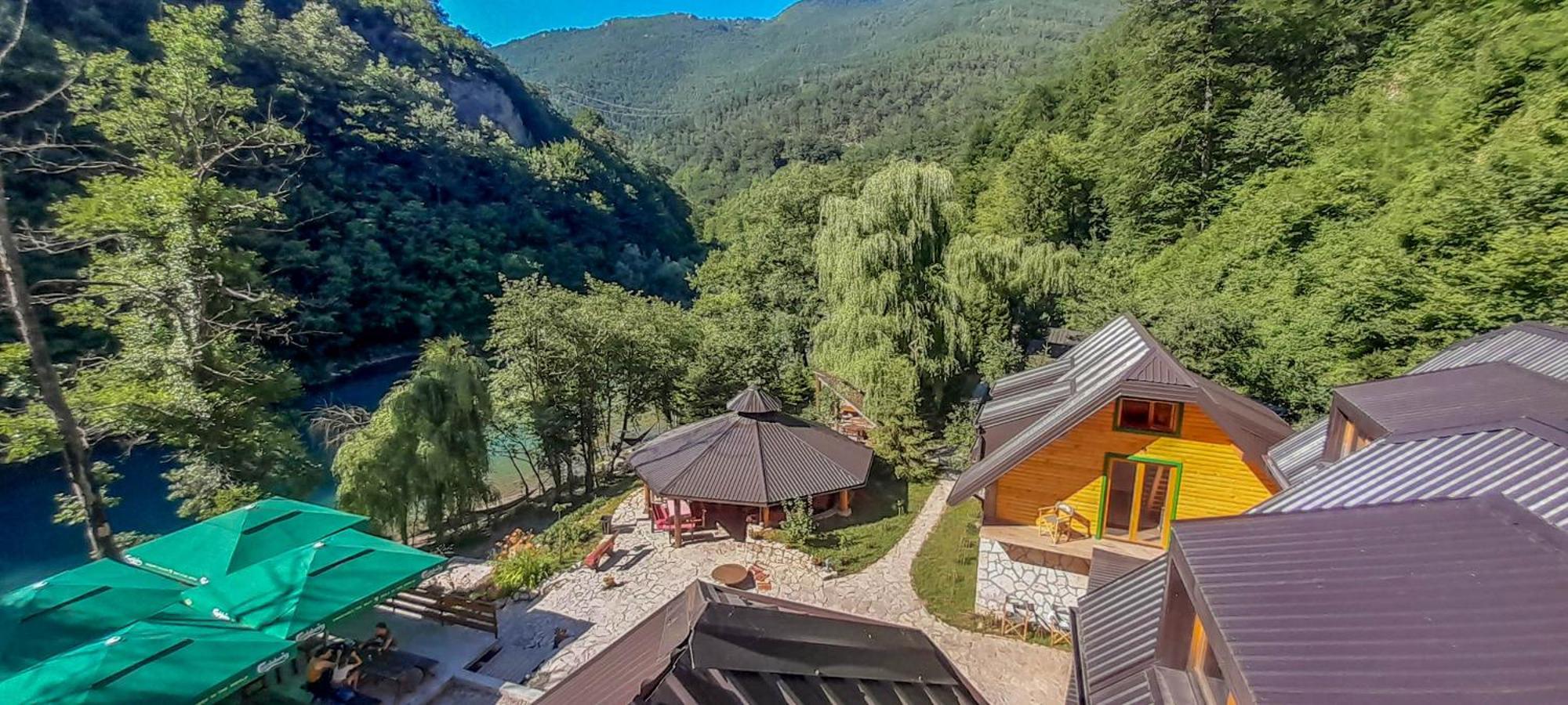 Rafting Camp Encijan Foca Exterior foto
