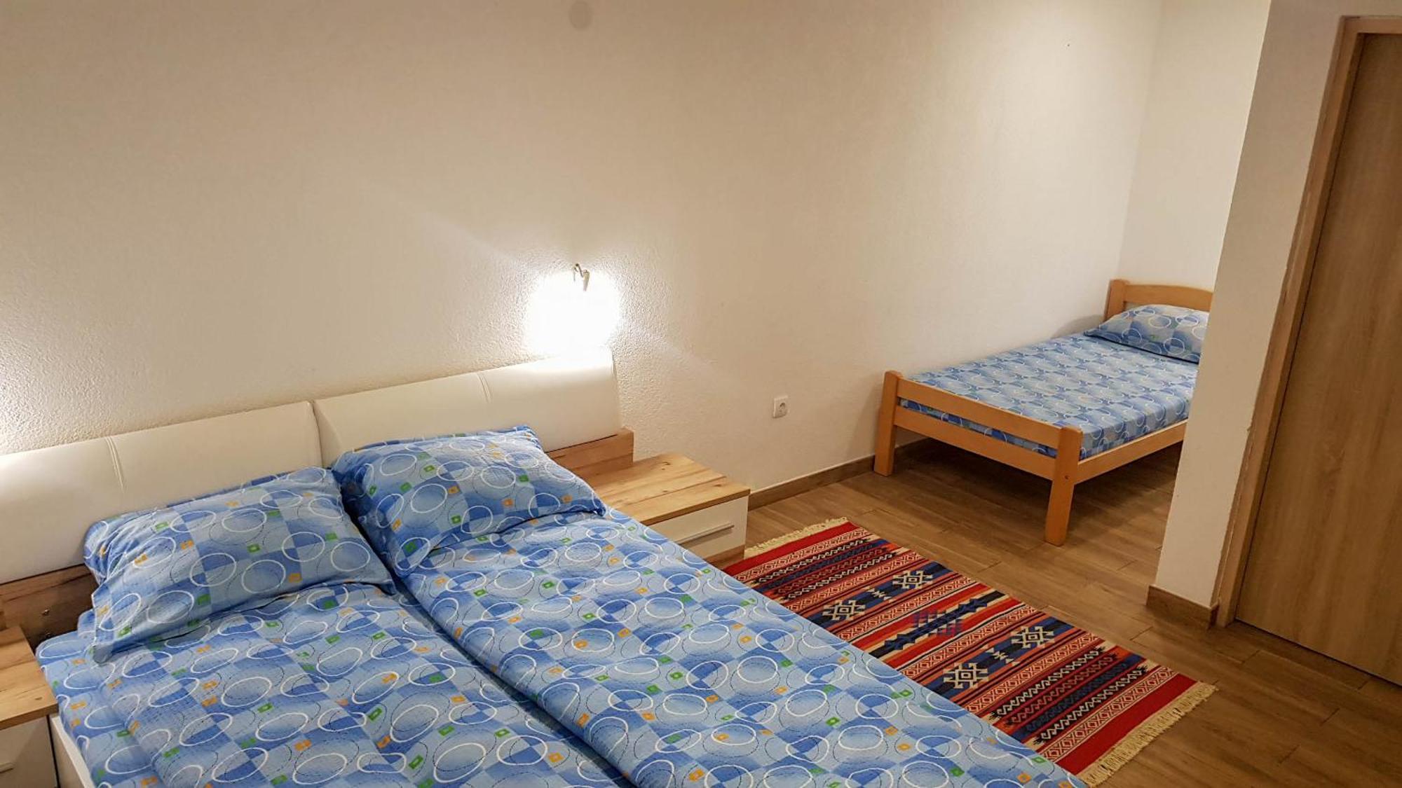 Rafting Camp Encijan Foca Quarto foto